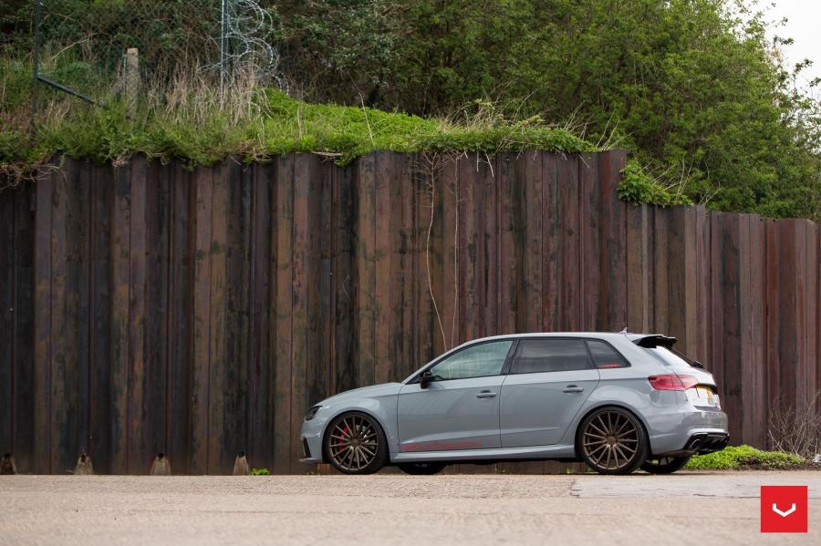  Audi RS3 Sportback on Vossen Wheels (VFS2) 2016 года  (фото 5 из 47)